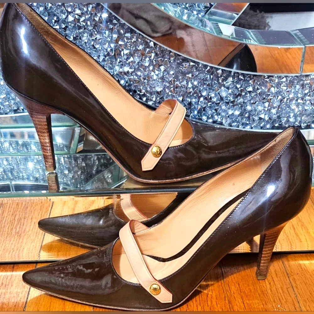 AUTHENTIC Louis Vuitton brown patent leather heels👠 - Picture 1 of 6